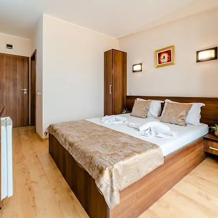Casa Royal Pe Plaja Belona Πανσιόν