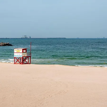 Casa Royal Pe Plaja Belona